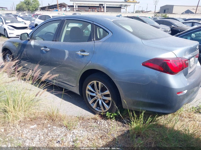 JN1BY1AP8HM740793 Infiniti Q70 3.7