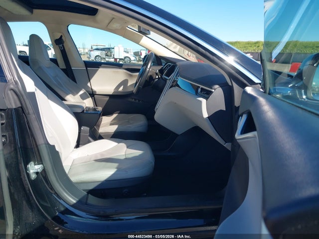Продаж на аукціоні авто 2013 Tesla Model S, vin: 5YJSA1DN4DFP08650, номер лоту: 44523498