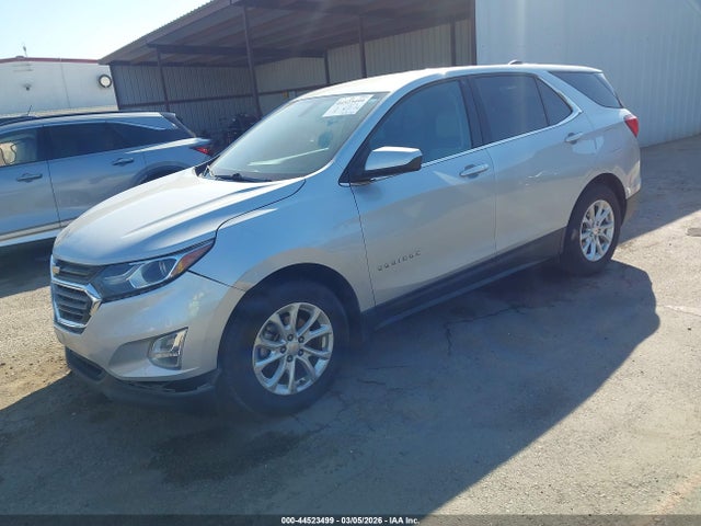 2018 Chevrolet Equinox Lt მანქანა იყიდება აუქციონზე, vin: 2GNAXJEV3J6315305, აუქციონის ნომერი: 44523499