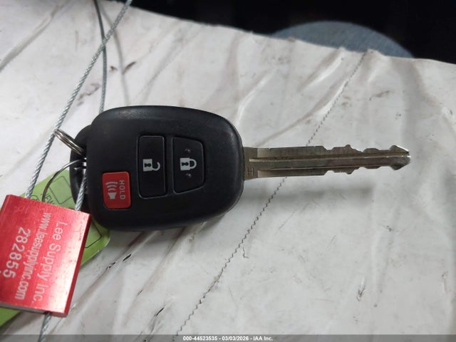 JTMBFREV9HJ144071 Toyota RAV4 LE