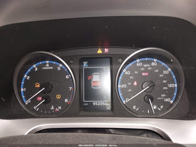 JTMBFREV9HJ144071 Toyota RAV4 LE