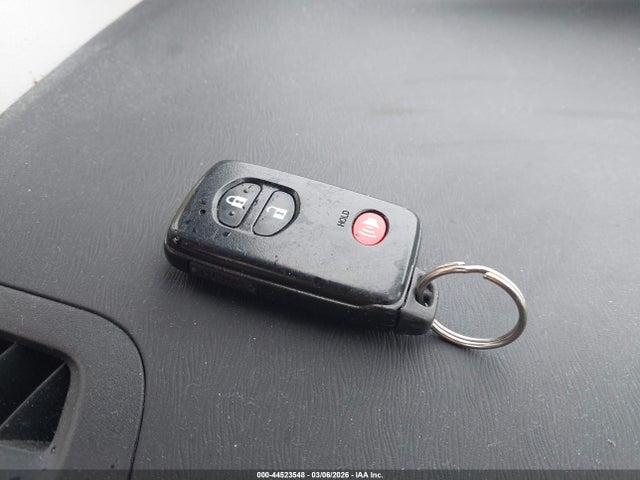 Toyota Prius Three 2014 JTDKN3DU6E0387041 Image 11