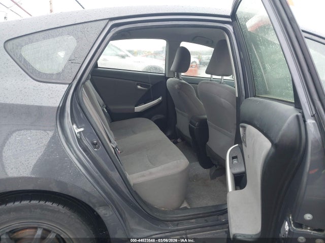 Toyota Prius Three 2014 JTDKN3DU6E0387041 Image 8