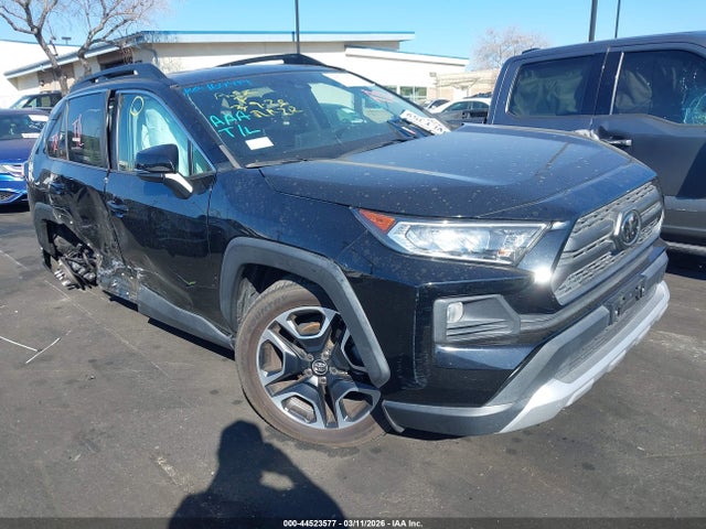 2019 2T3J1RFV4KW029993 main image