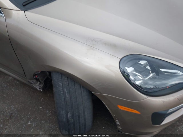 Porsche Cayenne Turbo 2015 WP1AC2A20FLA82941 Image 21