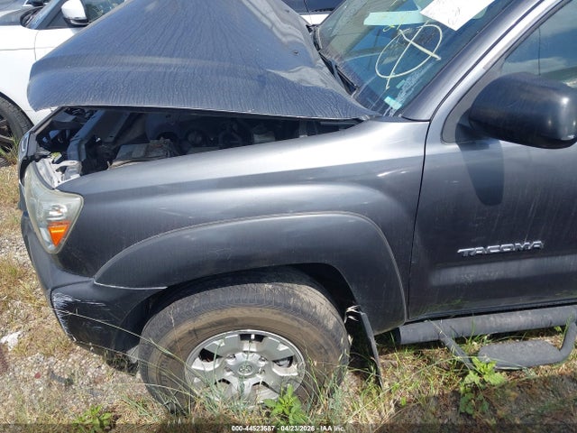 Toyota Tacoma Prerunner V6 2015 3TMJU4GN1FM177535 Image 2