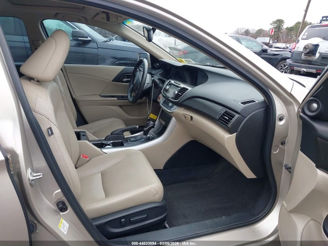 Продажа на аукционе авто 2015 Honda Accord Hybrid Ex-l, vin: 1HGCR6F57FA001224, номер лота: 44523594