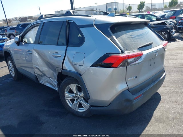 Toyota Rav4 Xle 2021 2T3W1RFV8MC172942 Image 3