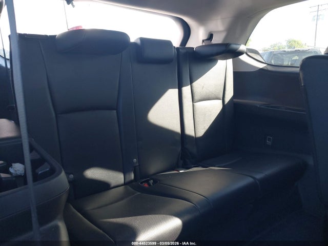 Toyota Grand Highlander 2024 5TDAAAB55RS048362 Image 31