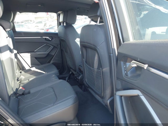 2024 Audi Q3 Premium Plus 45 Tfsi S Line Quattro Tiptronic მანქანა იყიდება აუქციონზე, vin: WA1EECF3XR1093671, აუქციონის ნომერი: 44523616
