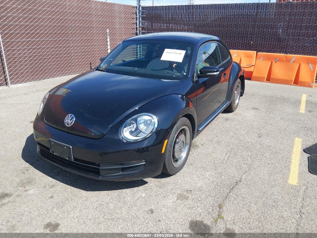 Volkswagen Beetle 1.8t Classic 2016 3VWF17AT3GM636053 Image 2