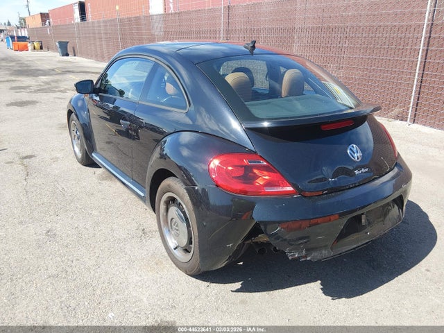 Volkswagen Beetle 1.8t Classic 2016 3VWF17AT3GM636053 Image 3