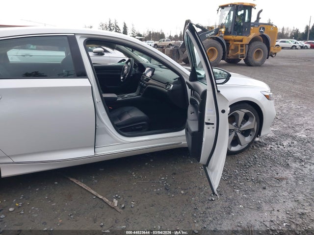1HGCV2F99JA036394 Honda Accord Touring 2.0t