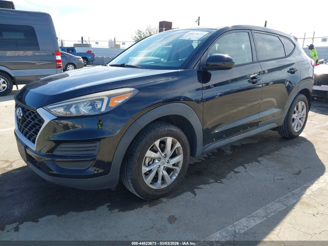 Hyundai TUCSON SE 2019 KM8J23A48KU845249 Image 2