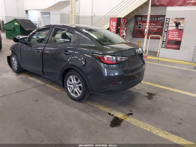 3MYDLBYV0HY160564 Toyota YARIS IA
