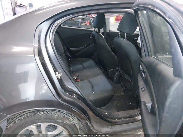 3MYDLBYV0HY160564 Toyota YARIS IA