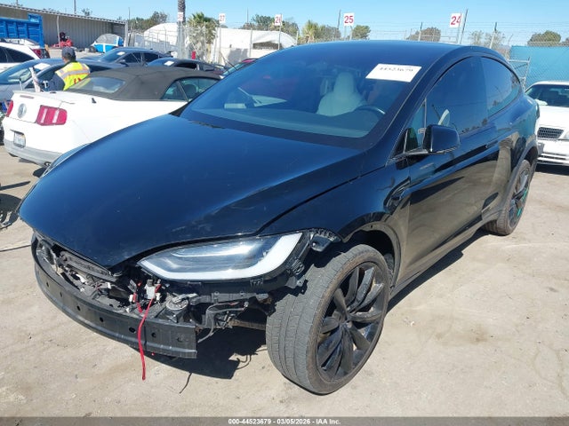 44523679 :رقم المزاد ، 5YJXCAE23KF141591 vin ، 2019 Tesla Model X 100d/75d/long Range مزاد بيع