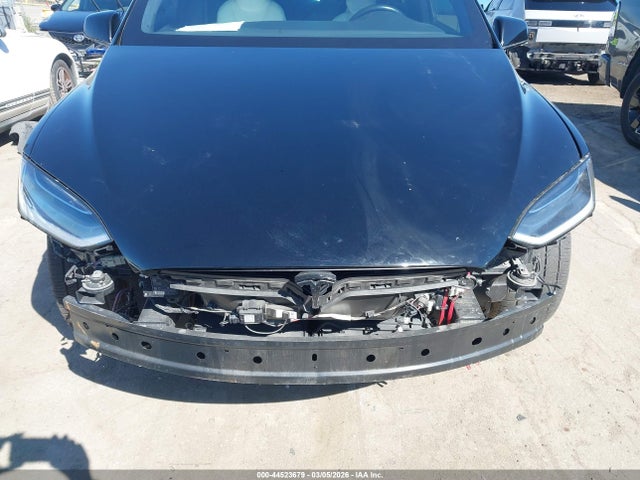 44523679 :رقم المزاد ، 5YJXCAE23KF141591 vin ، 2019 Tesla Model X 100d/75d/long Range مزاد بيع