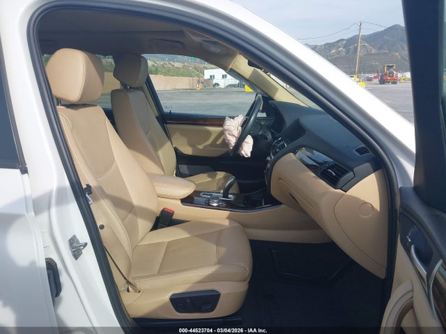 2017 BMW X3 5UXWX9C31H0W74104 Photo 4