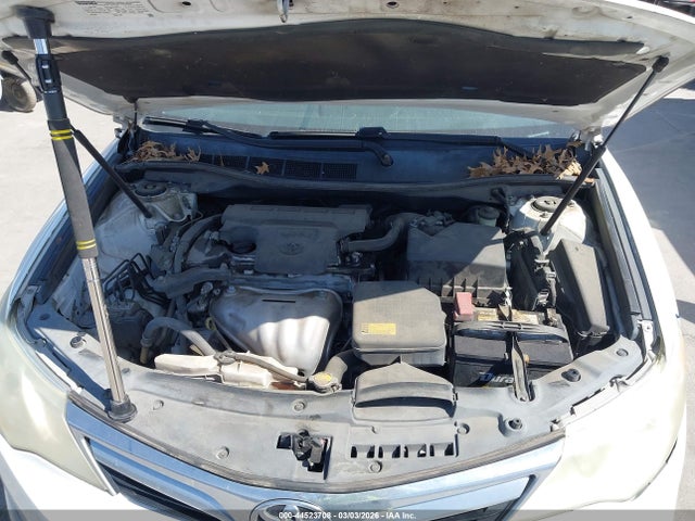 44523708 :رقم المزاد ، 4T1BF1FK9EU416789 vin ، 2014 Toyota Camry Le مزاد بيع