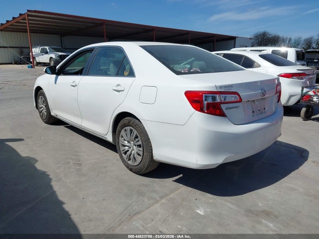 44523708 :رقم المزاد ، 4T1BF1FK9EU416789 vin ، 2014 Toyota Camry Le مزاد بيع