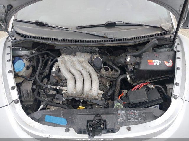 2004 Volkswagen New Beetle Gls 2.0l მანქანა იყიდება აუქციონზე, vin: 3VWCK31CX4M404716, აუქციონის ნომერი: 44523713