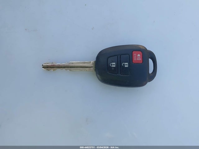 Toyota RAV4 LE 2017 2T3ZFREV4HW378621 Image 11