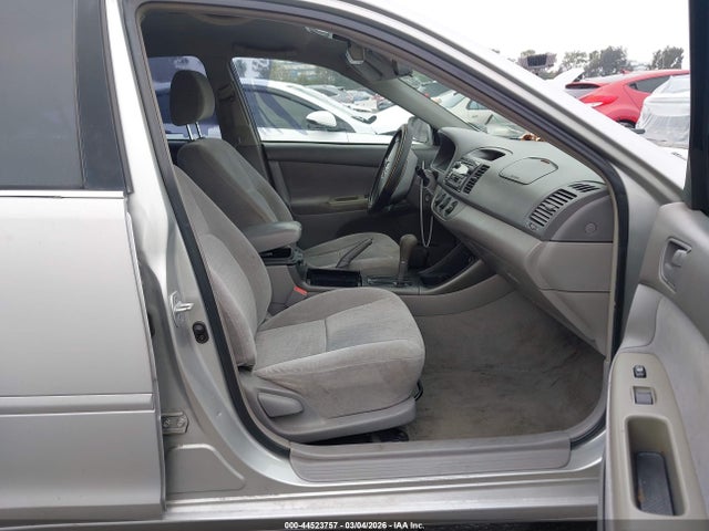 Aukcja sprzedaży 2003 Toyota Camry Le, vin: 4T1BE32K83U710945, numer aukcji: 44523757