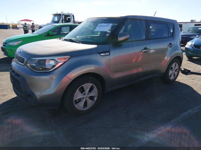KIA Soul 2016 KNDJN2A28G7390283 Image 2