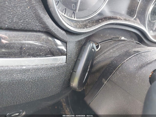 44523768 :رقم المزاد ، 2C3CCAAG0FH931113 vin ، 2015 Chrysler 300 Limited مزاد بيع