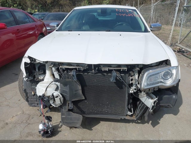 44523768 :رقم المزاد ، 2C3CCAAG0FH931113 vin ، 2015 Chrysler 300 Limited مزاد بيع