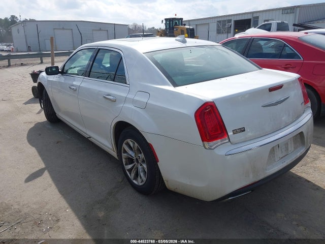 44523768 :رقم المزاد ، 2C3CCAAG0FH931113 vin ، 2015 Chrysler 300 Limited مزاد بيع