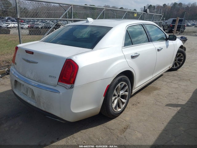 44523768 :رقم المزاد ، 2C3CCAAG0FH931113 vin ، 2015 Chrysler 300 Limited مزاد بيع