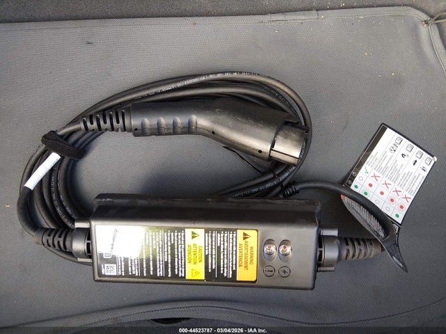 1G1FW6S06J4133082 Chevrolet BOLT EV LT
