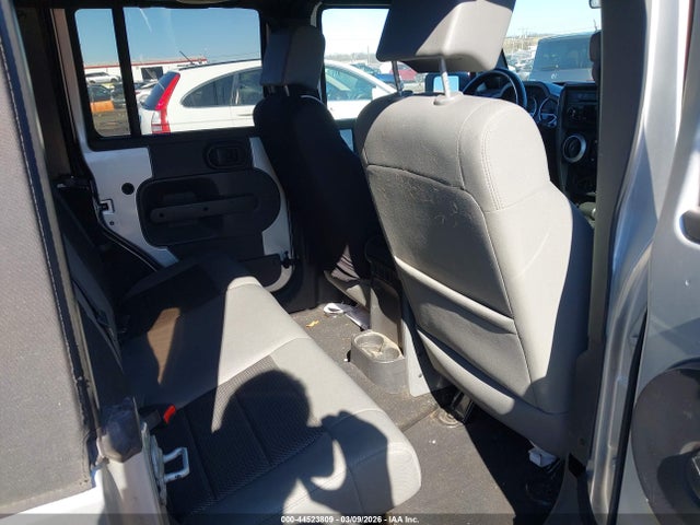 2010 JEEP WRANGLER UNLIMITED 1J4BA5H10AL110072 Photo 7
