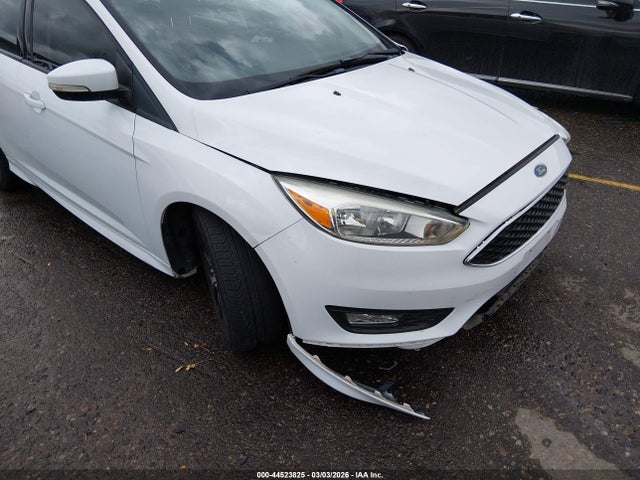 Ford FOCUS SE 2015 1FADP3K28FL334318 Image 12