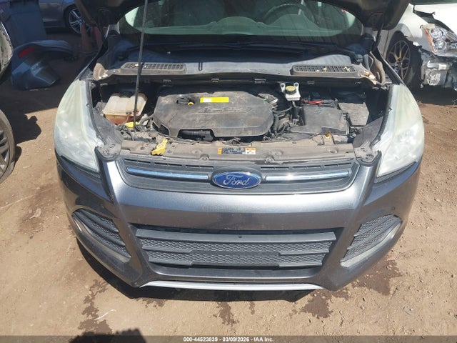 1FMCU9GX0GUA13919 Ford ESCAPE SE