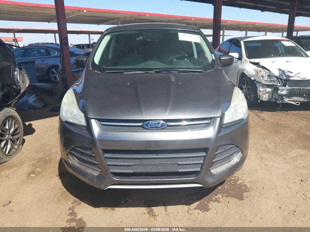 1FMCU9GX0GUA13919 Ford ESCAPE SE