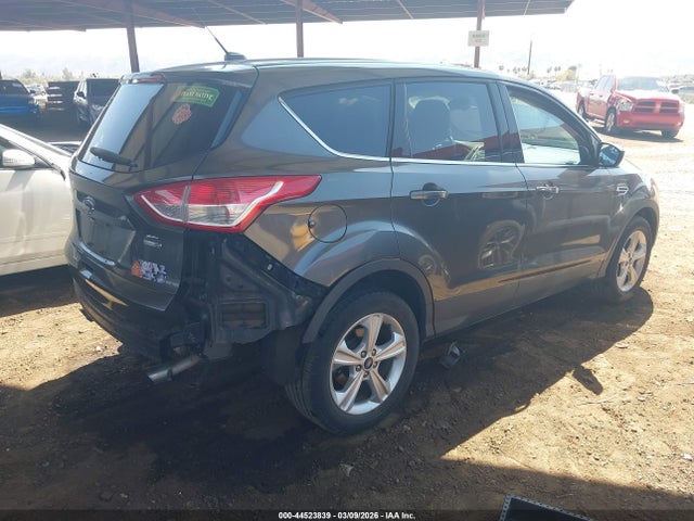 1FMCU9GX0GUA13919 Ford ESCAPE SE