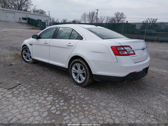 2013 FORD TAURUS 1FAHP2H88DG166404 Photo 2