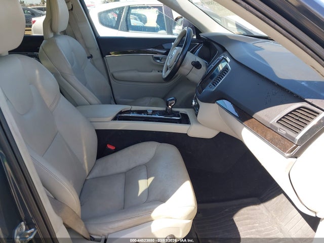 YV4102PK9J1361825 Volvo Xc90 T5 Momentum