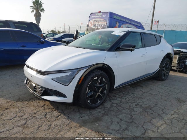 KIA Ev6 Wind 2025 5XYC34JA1SG010911 Image 2