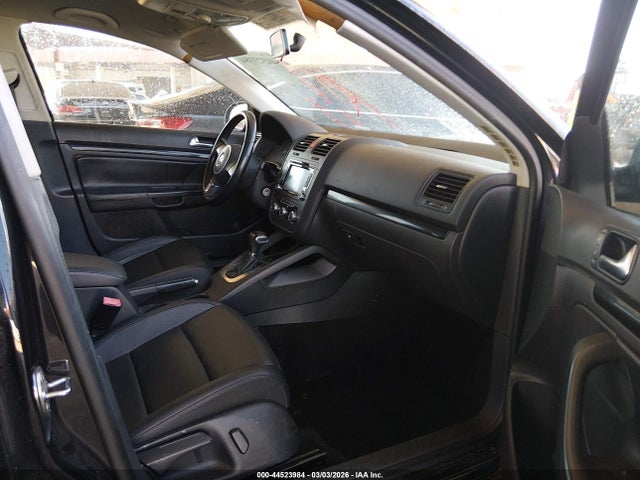 2010 Volkswagen Jetta Wolfsburg Edition მანქანა იყიდება აუქციონზე, vin: 3VWRA7AJ7AM097049, აუქციონის ნომერი: 44523984