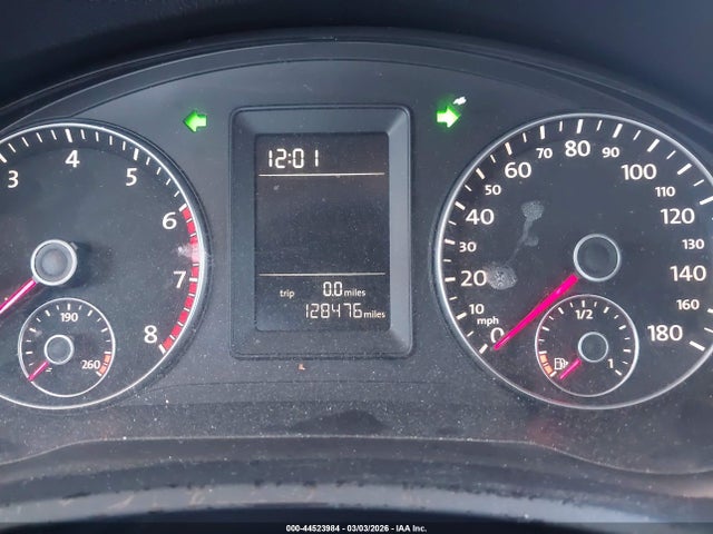 2010 Volkswagen Jetta Wolfsburg Edition მანქანა იყიდება აუქციონზე, vin: 3VWRA7AJ7AM097049, აუქციონის ნომერი: 44523984