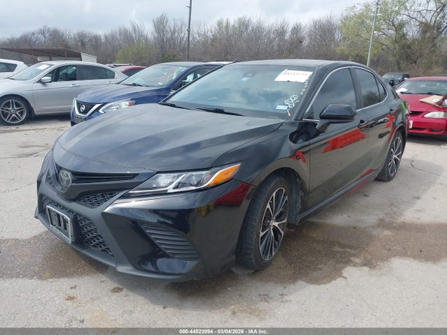 4T1B11HK8JU565782 Toyota CAMRY SE