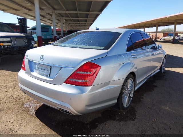 2010 MERCEDES-BENZ S 550 WDDNG7BBXAA292556 Photo 3