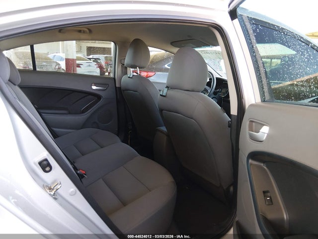 KIA FORTE LX 2018 3KPFK4A75JE188515 Image 8