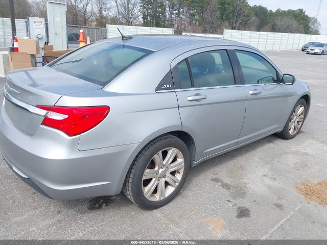 44524018 :رقم المزاد ، 1C3CCBBB0DN614798 vin ، 2013 Chrysler 200 Touring مزاد بيع