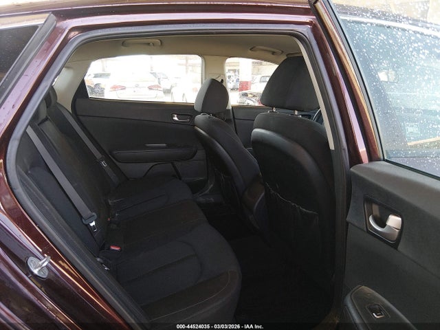 5XXGT4L39JG189296 KIA Optima Lx
