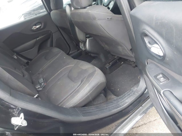 Jeep Cherokee Latitude 2016 1C4PJLCB7GW173046 Image 8